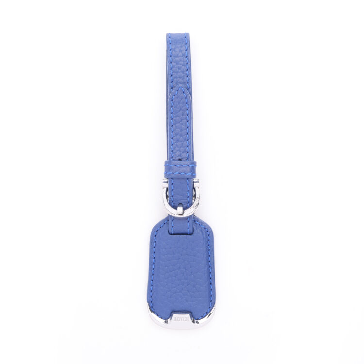 Legendary Bag Tag red