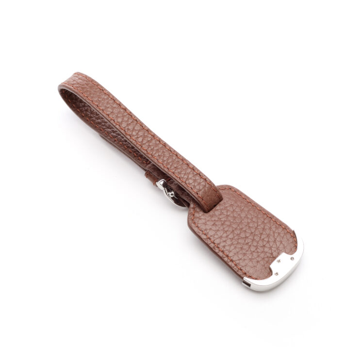 Legendary Bag Tag red