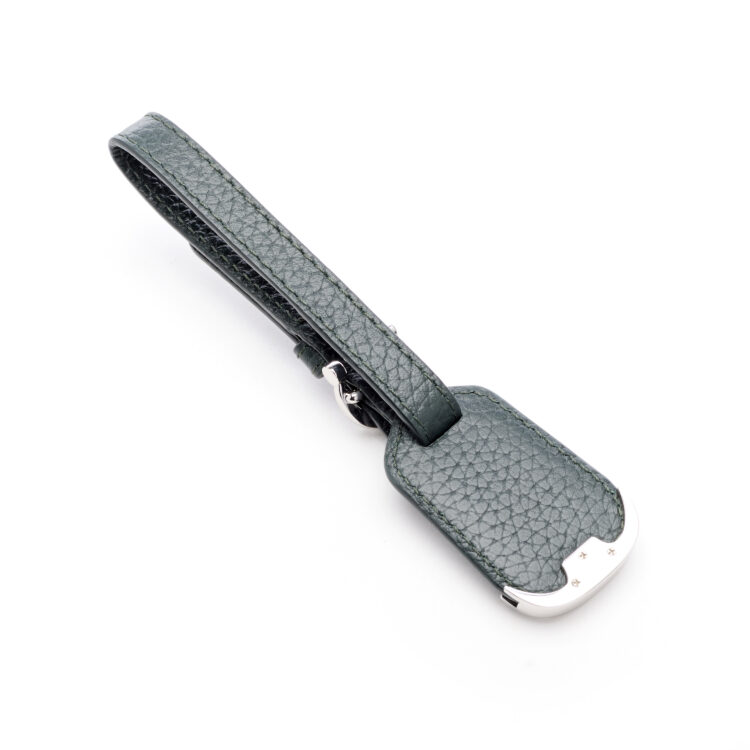 Legendary Bag Tag red
